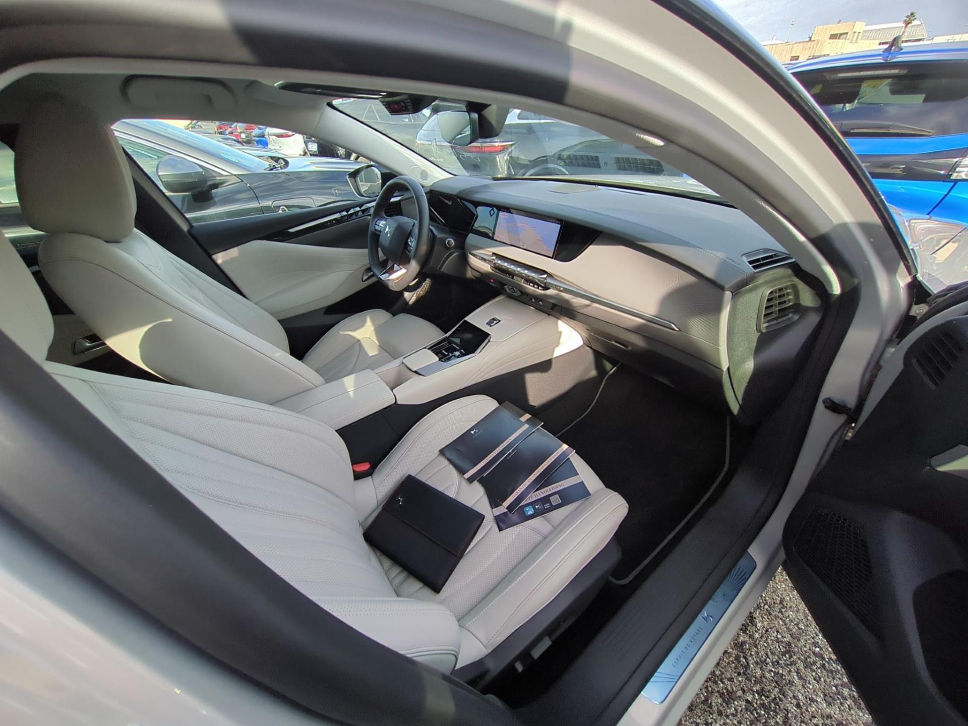 DS DS 4 Hybride E-Tense 225 EAT8 Esprit de Voyage 2024