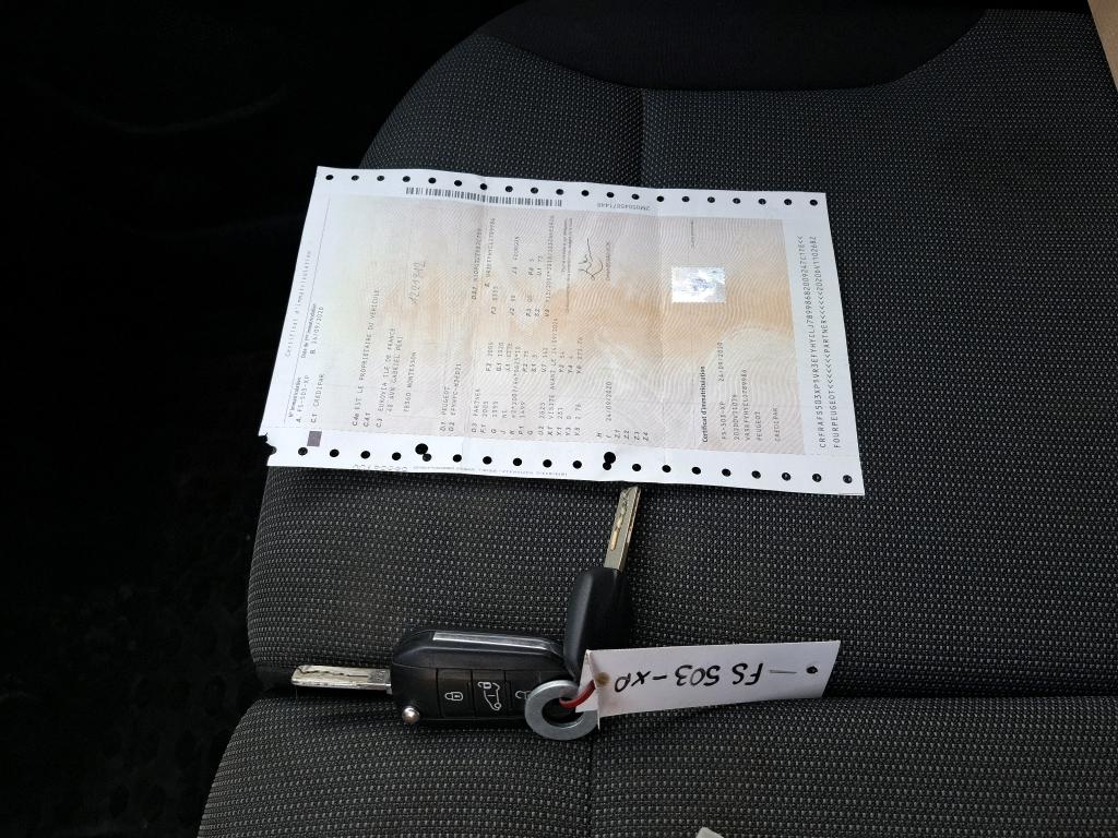 Peugeot PARTNER FOURGON STANDARD 650 KG BLUEHDI 100 S&S BVM5 PREMIUM 2020