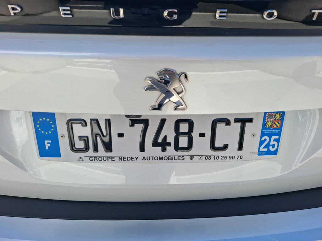 Peugeot 2008 PureTech 130 S&S EAT8 GT 2023