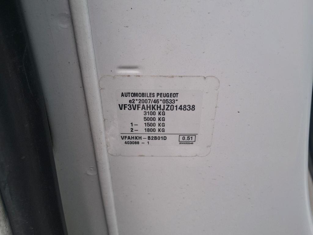 Peugeot EXPERT FGN TOLE STANDARD 2.0 BLUEHDI 120 S&S BVM6 PREMIUM 2018