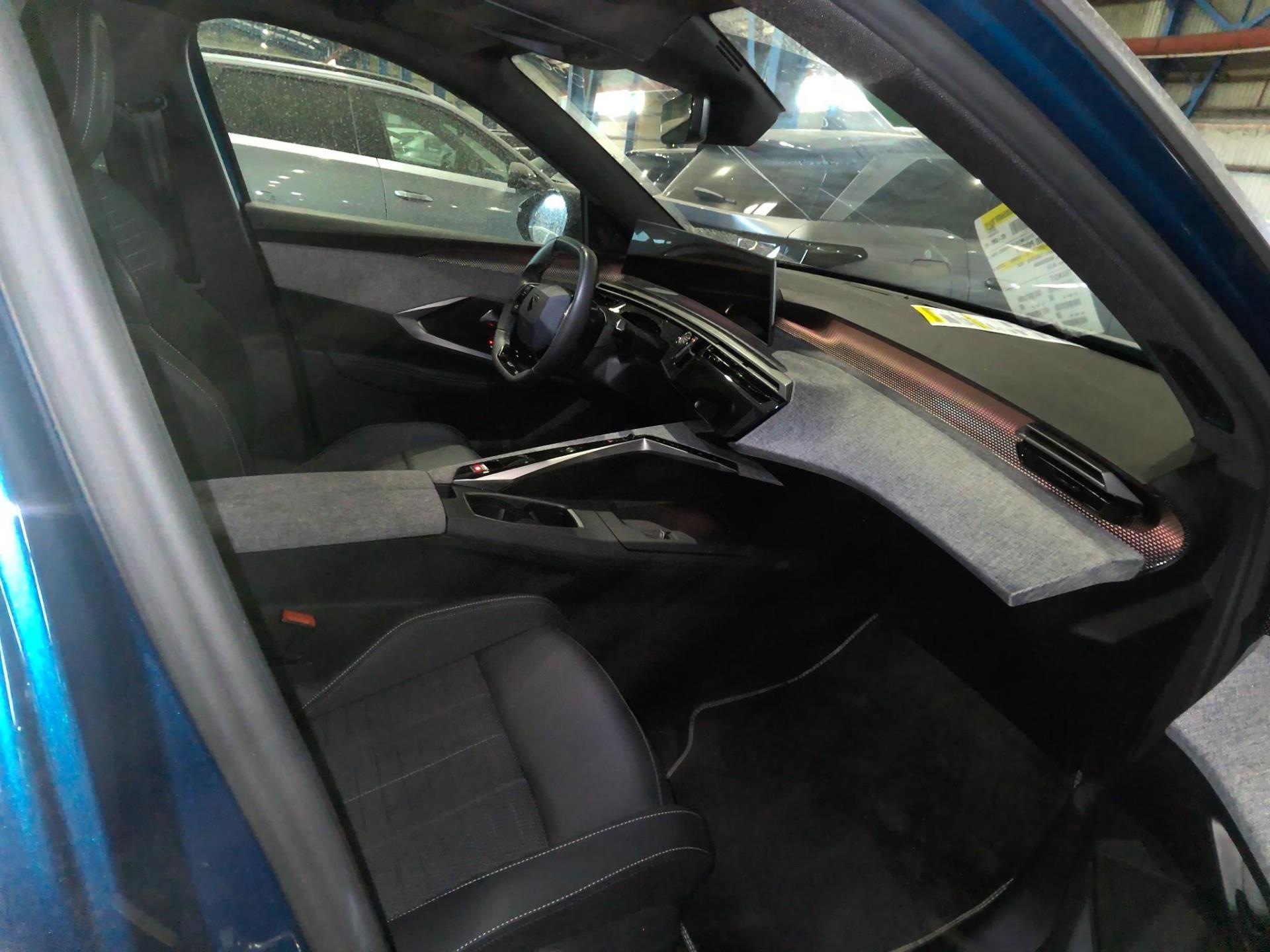 Peugeot 3008 Hybrid 145 e-DCS6 GT 2025