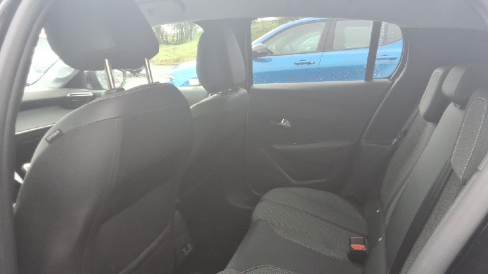 Foto Peugeot 208 10