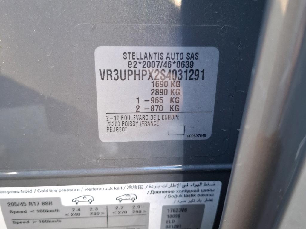 Peugeot 208 Hybrid 100 e-DCS6 GT 2025