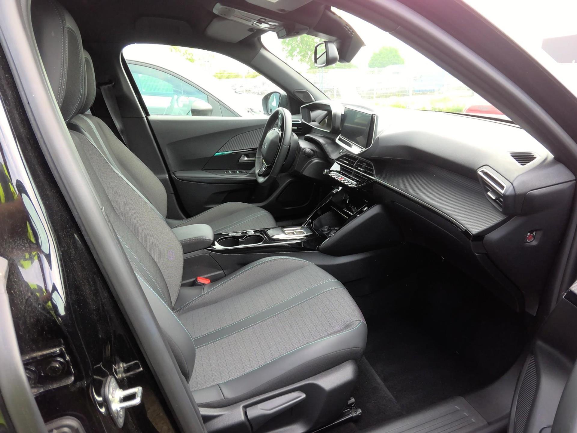 Peugeot 2008 Electrique 136 ch Allure Pack 2023