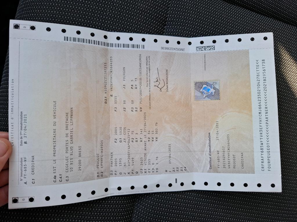 Peugeot PARTNER FOURGON STANDARD 650 KG BLUEHDI 100 S&S BVM5 PREMIUM 2021