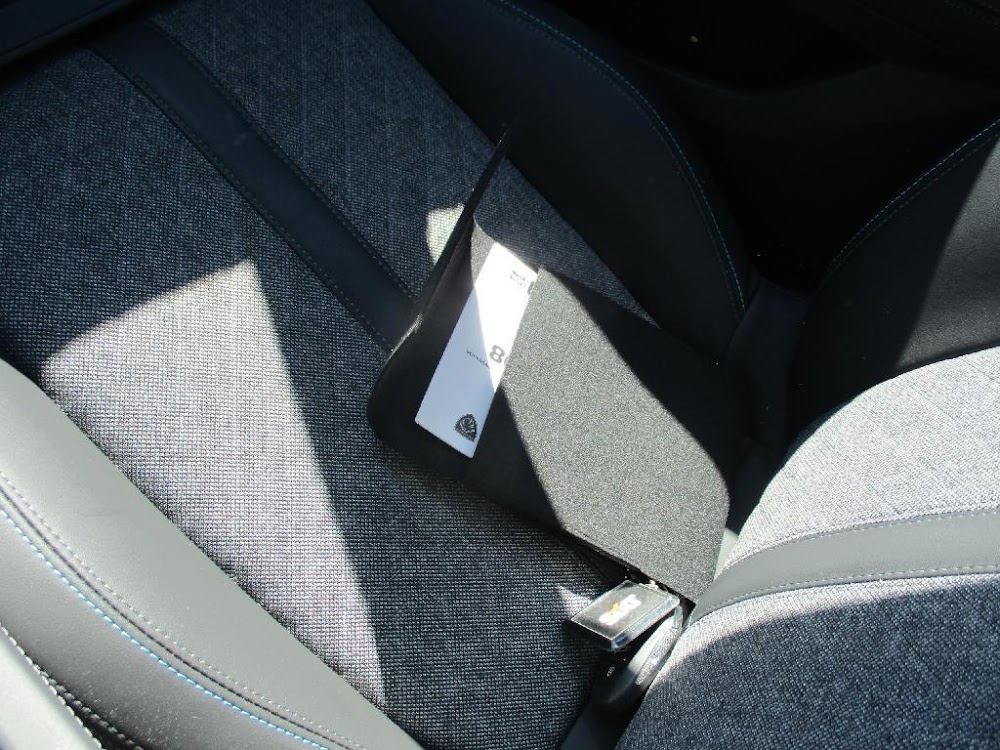 Foto Peugeot 408 15