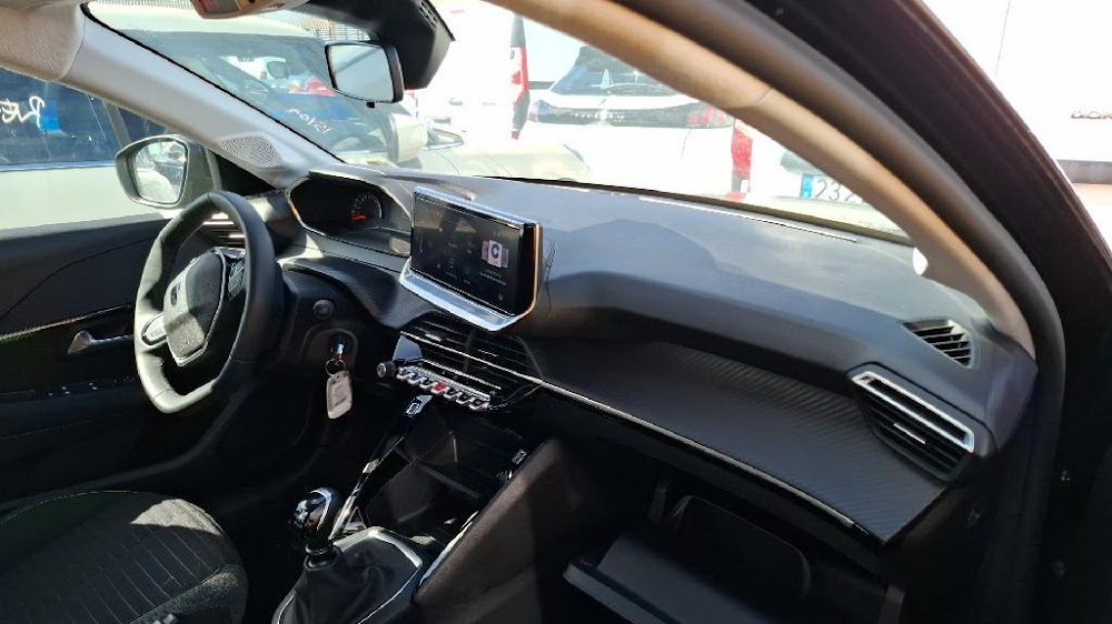 Foto Peugeot 208 13