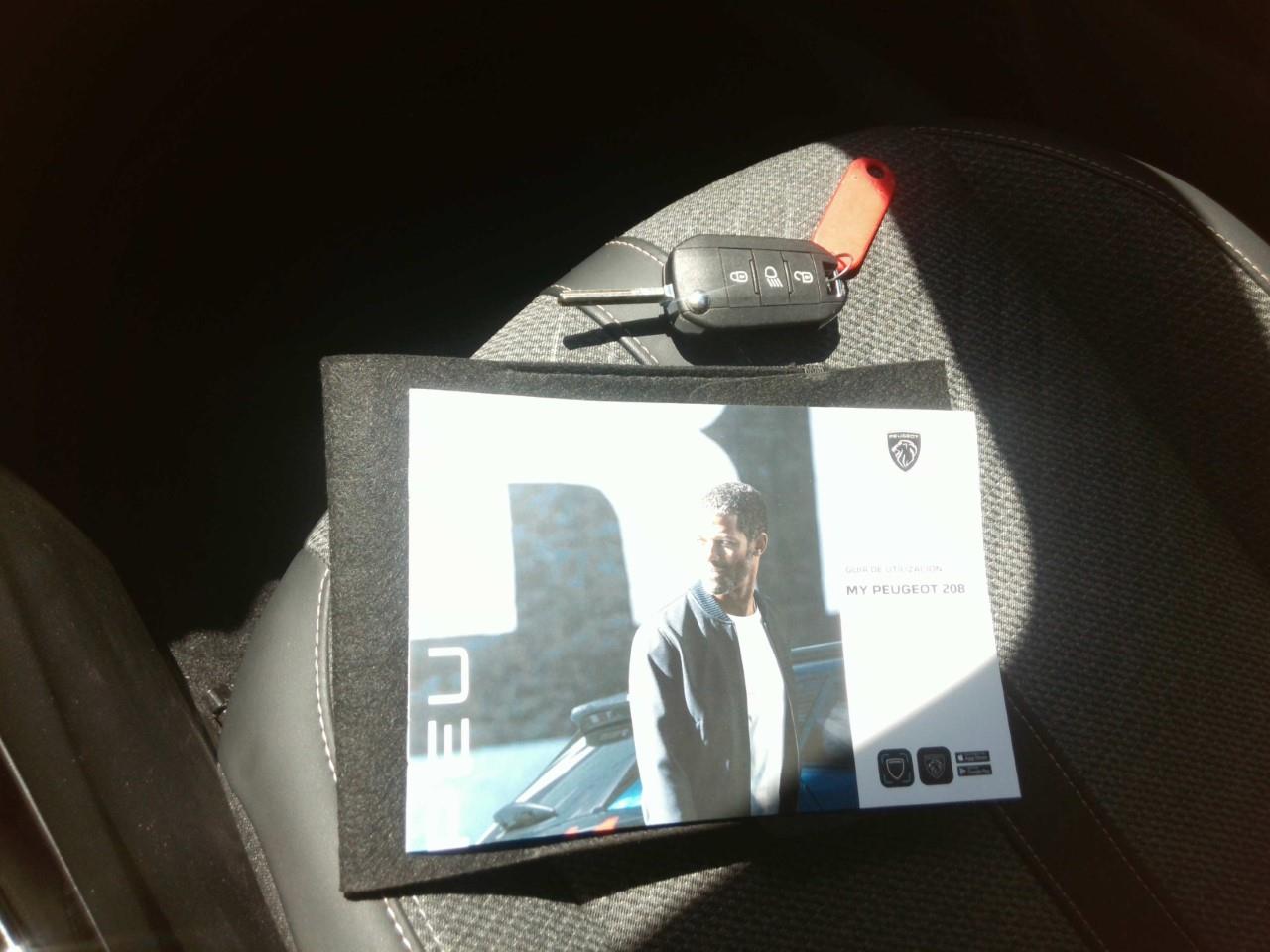 Foto Peugeot 508 Hybrid 8