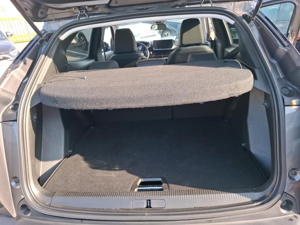 Peugeot 2008 BlueHDi 130 S&S EAT8 Allure Pack 2022