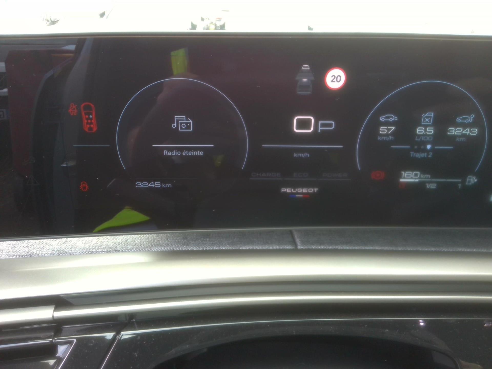 Peugeot 5008 Hybrid 145 e-DCS6 GT 2025
