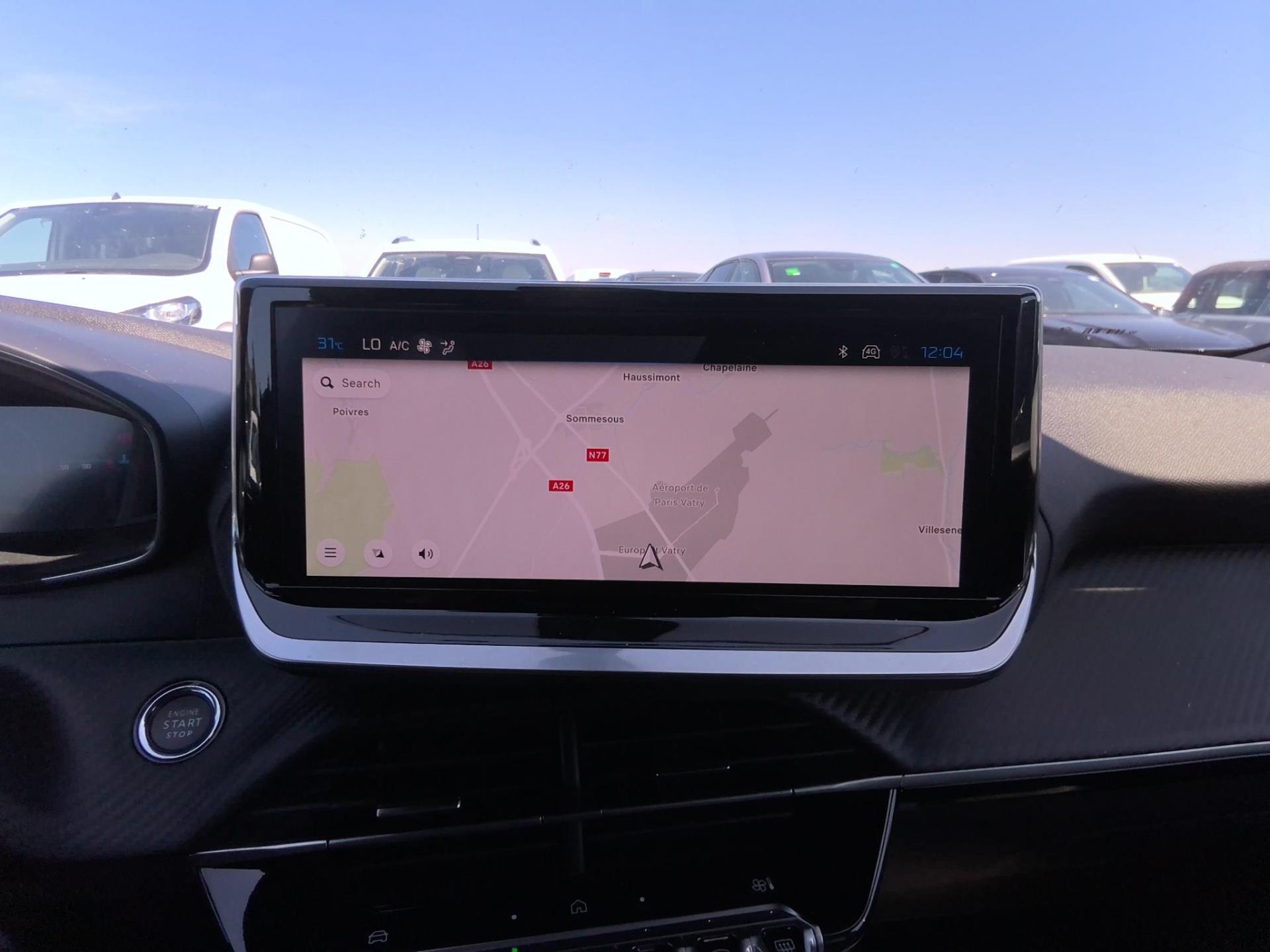 Peugeot 2008 Hybrid 145 e-DCS6 Allure 2025