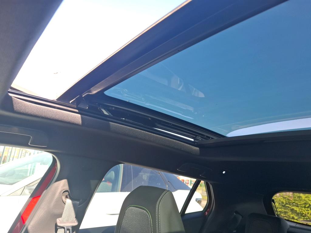 Peugeot 2008 BlueHDi 130 S&S EAT8 GT 2022