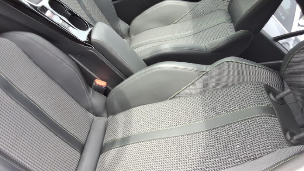 Foto Peugeot 2008 9