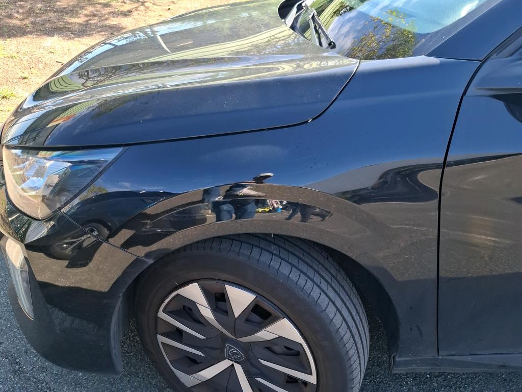Peugeot 208 Hybrid 110 ch e-DCS6 Style 2025