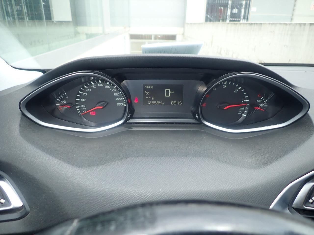 Foto Peugeot 308 5
