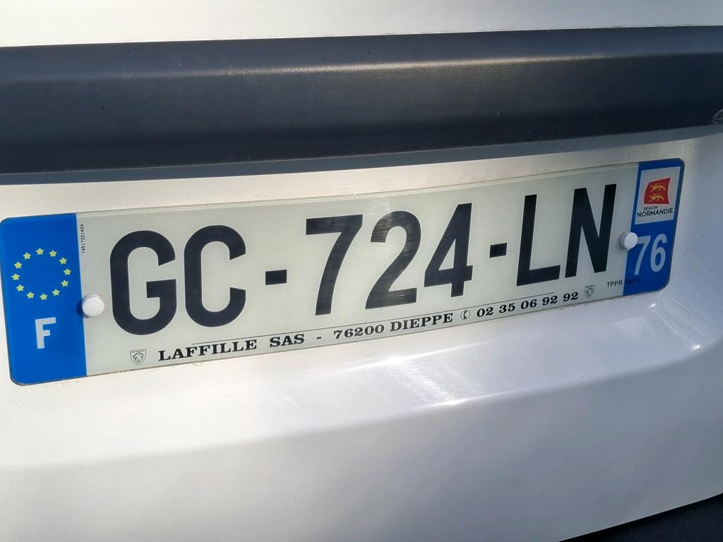 Peugeot EXPERT FGN TOLE STANDARD 2.0  BLUEHDI 120 S&S EAT8 ASPHALT 2021