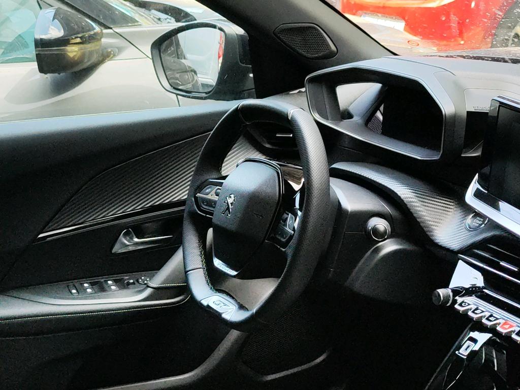 Peugeot 2008 Electrique 136 ch GT 2023