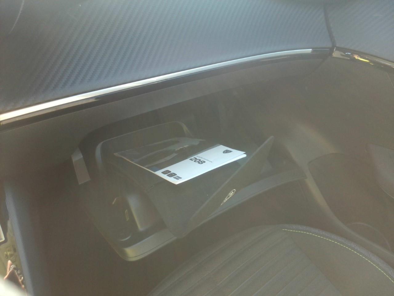 Foto Peugeot 208 9