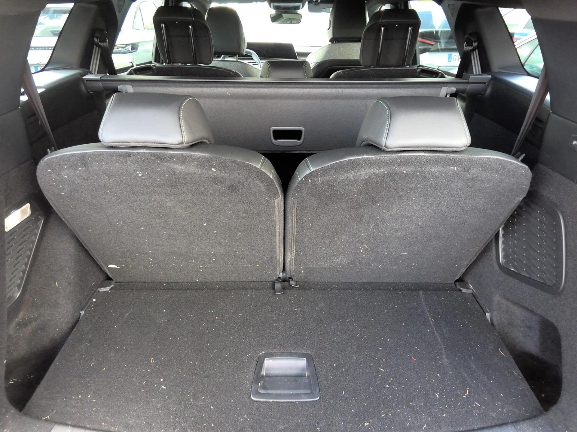 Peugeot 5008 Hybrid 136 e-DCS6 GT 2025
