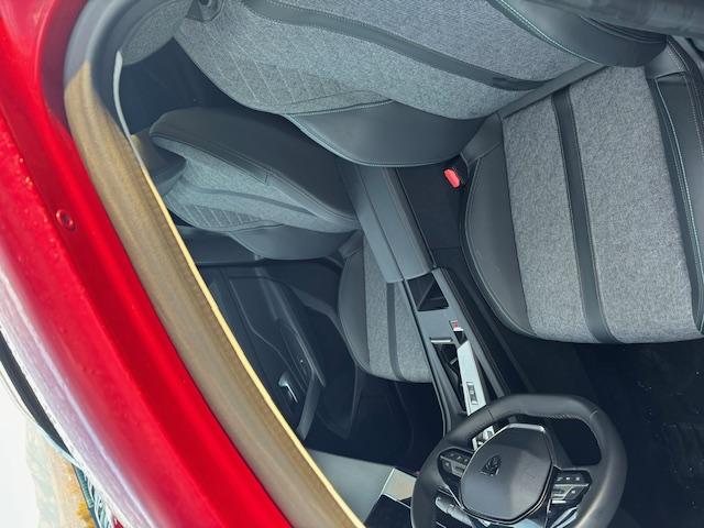 Foto Peugeot 408 18