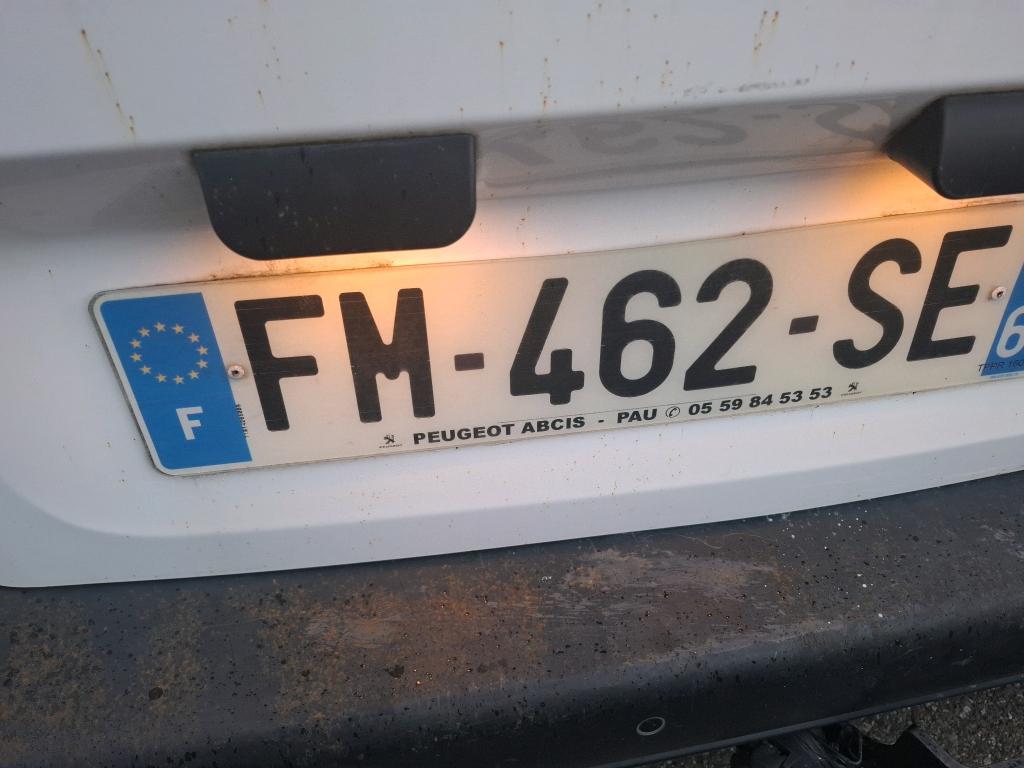 Peugeot PARTNER FOURGON STANDARD 650 KG BLUEHDI 100 S&S BVM5 PREMIUM 2019