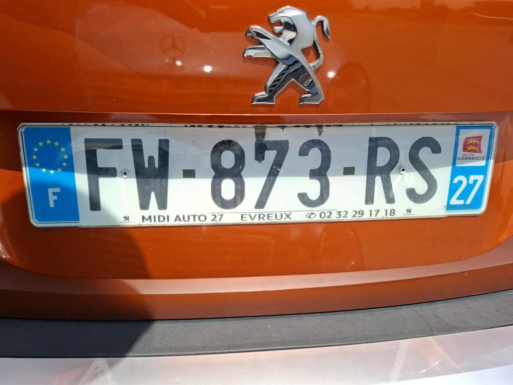 Peugeot 2008 BlueHDi 130 S&S EAT8 Allure 2021