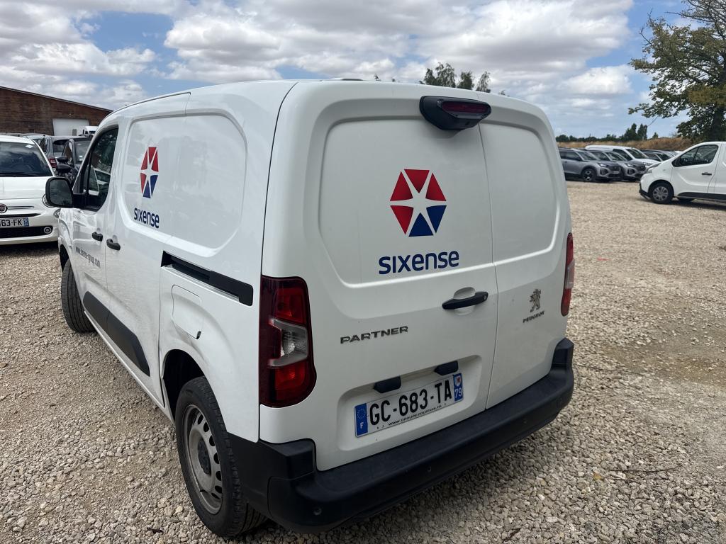 Peugeot PARTNER FOURGON STANDARD 650 KG BLUEHDI 130 S&S EAT8 ASPHALT 2021