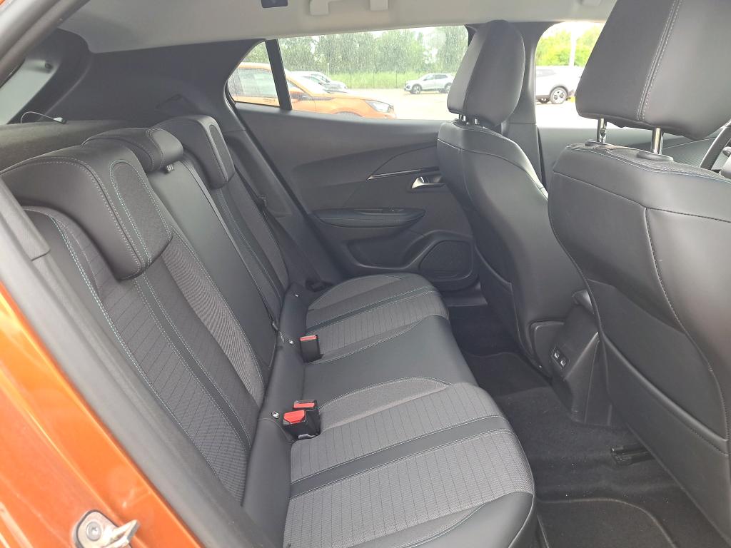 Peugeot 2008 PureTech 130 S&S EAT8 Allure Business 2021