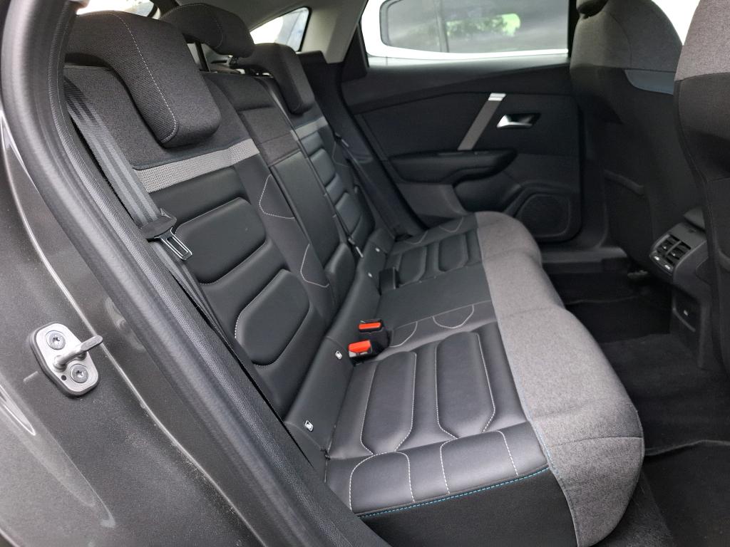 Citroen C4 BlueHDi 130 S&S EAT8 Shine 2022