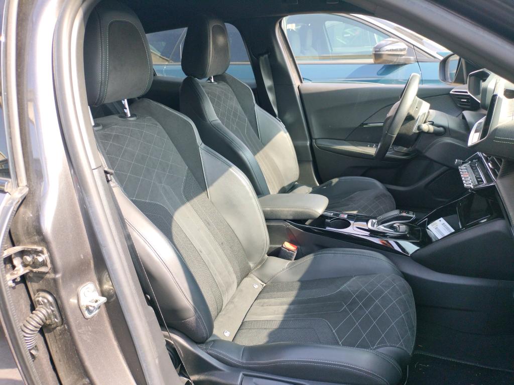 Peugeot 2008 BlueHDi 130 S&S EAT8 GT Pack 2021