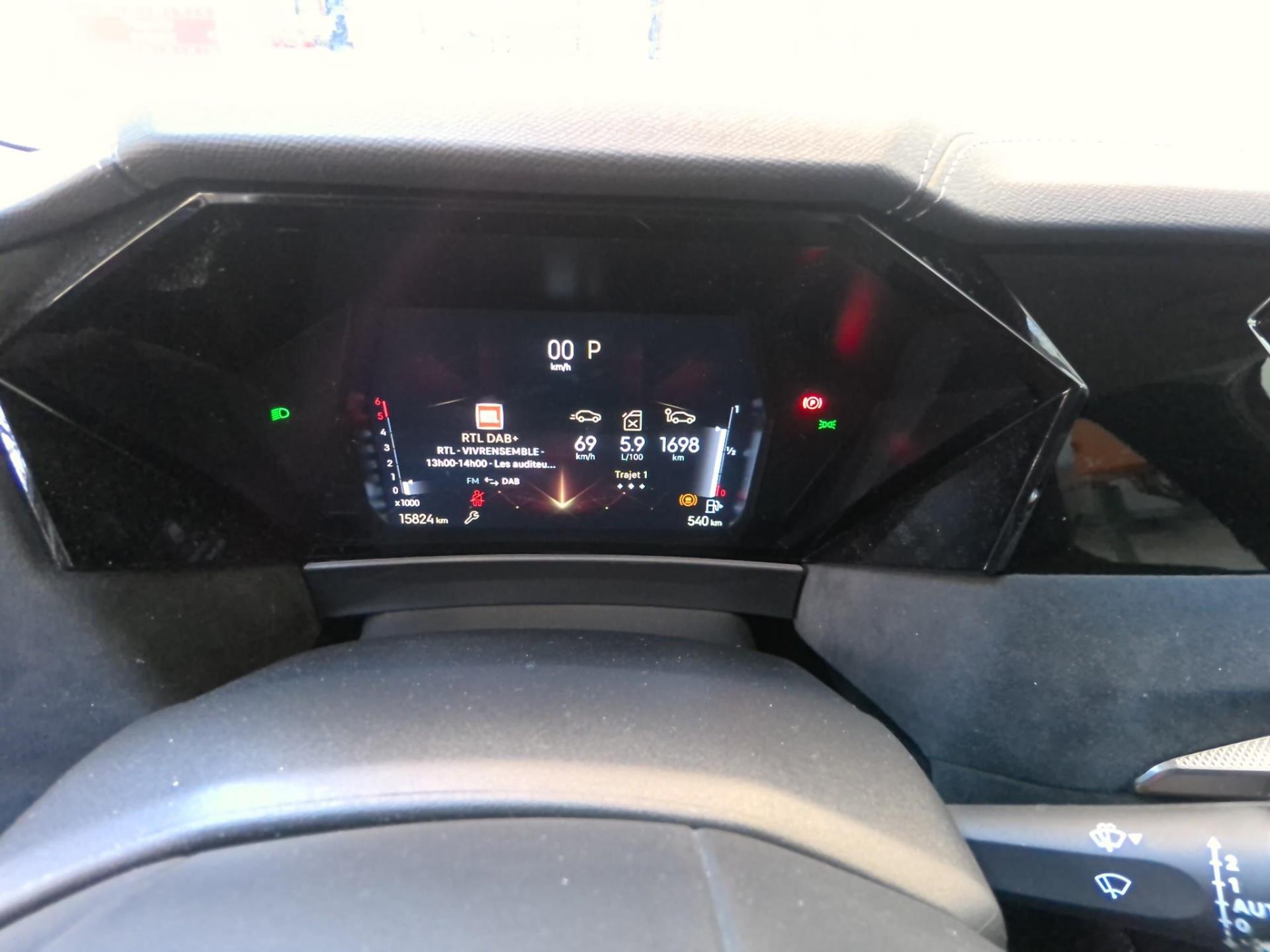 DS DS 4 BlueHDi 130 EAT8 Etoile - Alcantara 2024
