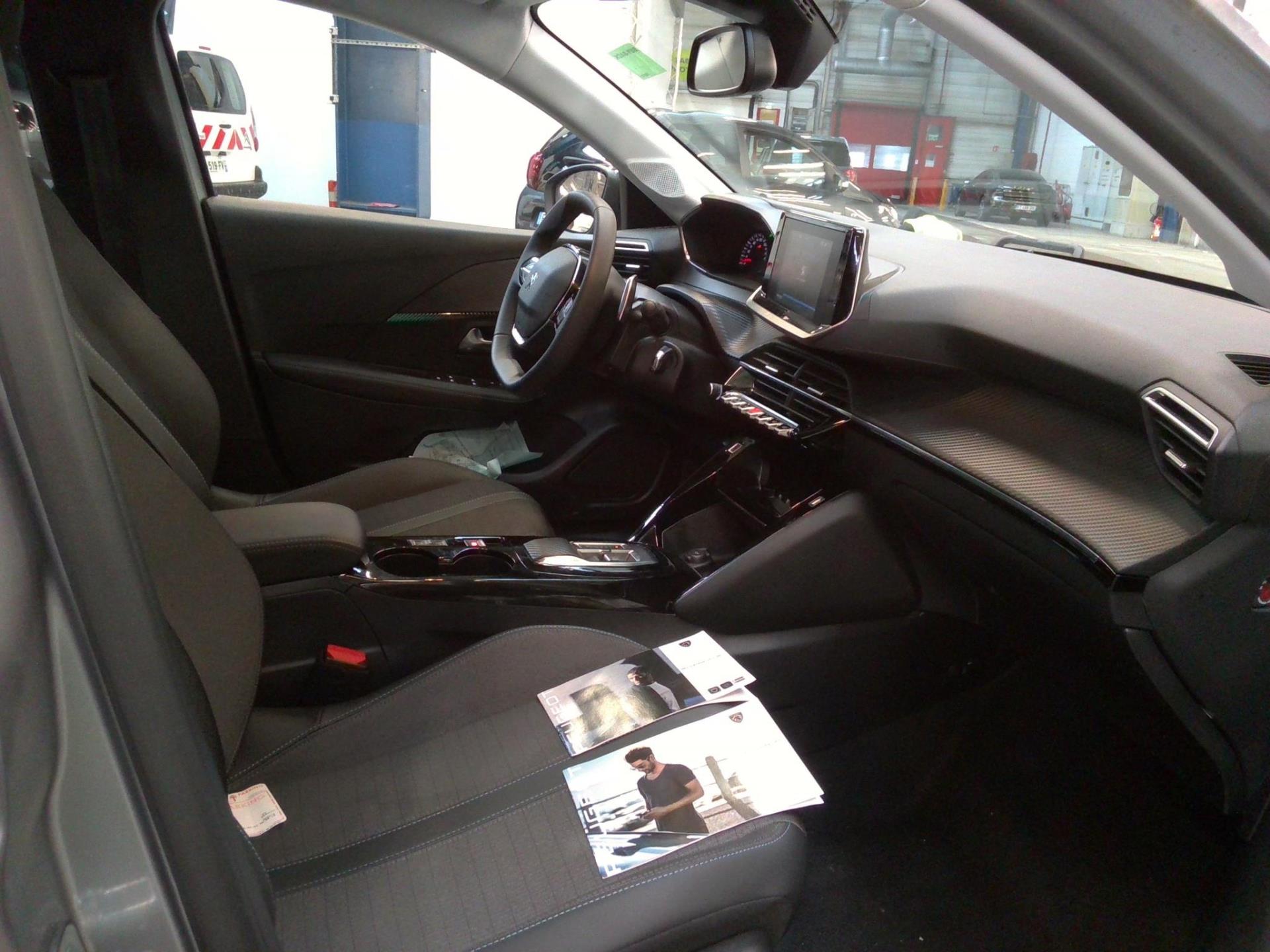 Peugeot 208 PureTech 100 S&S EAT8 Allure 2023
