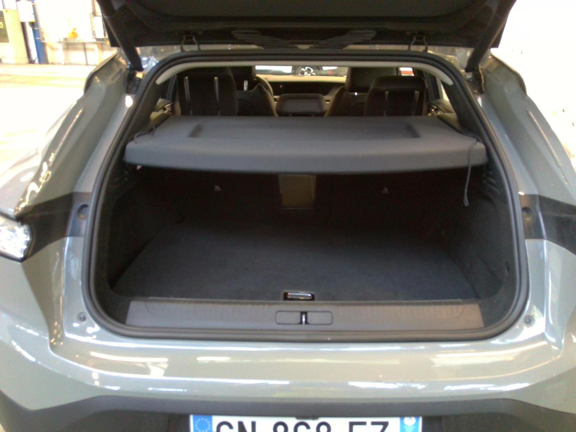 DS DS 4 Hybride E-Tense 225 EAT8 Cross Trocadero 2023