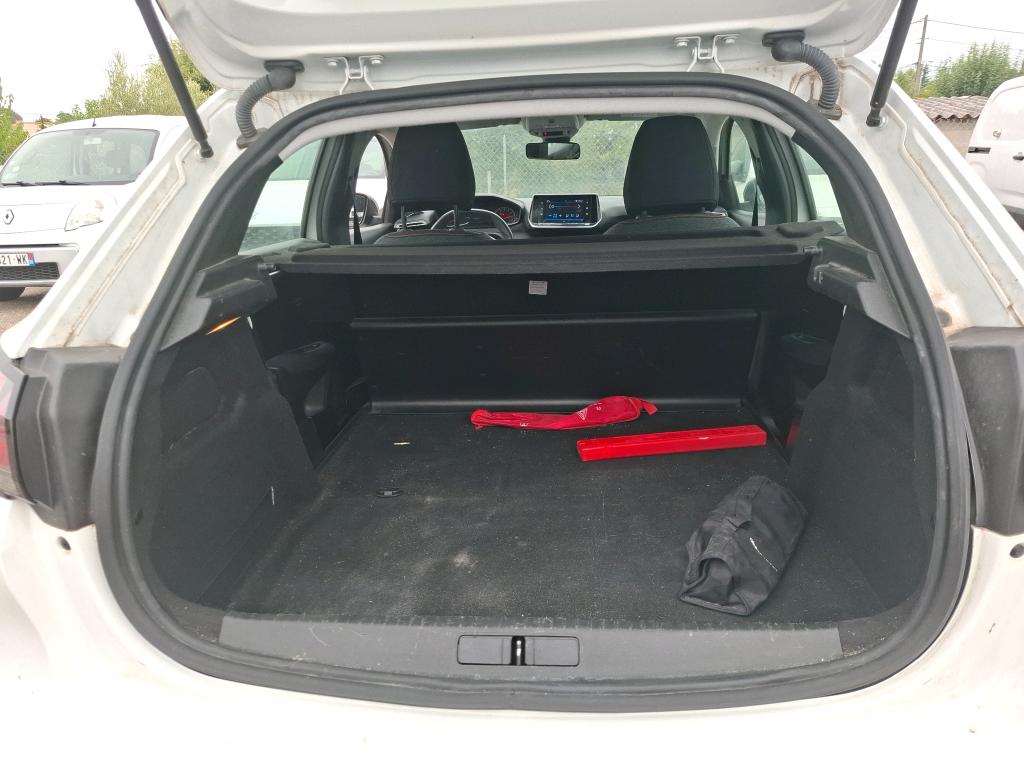 Peugeot 208 BLUEHDI 100 S&S BVM6 PREMIUM 2023