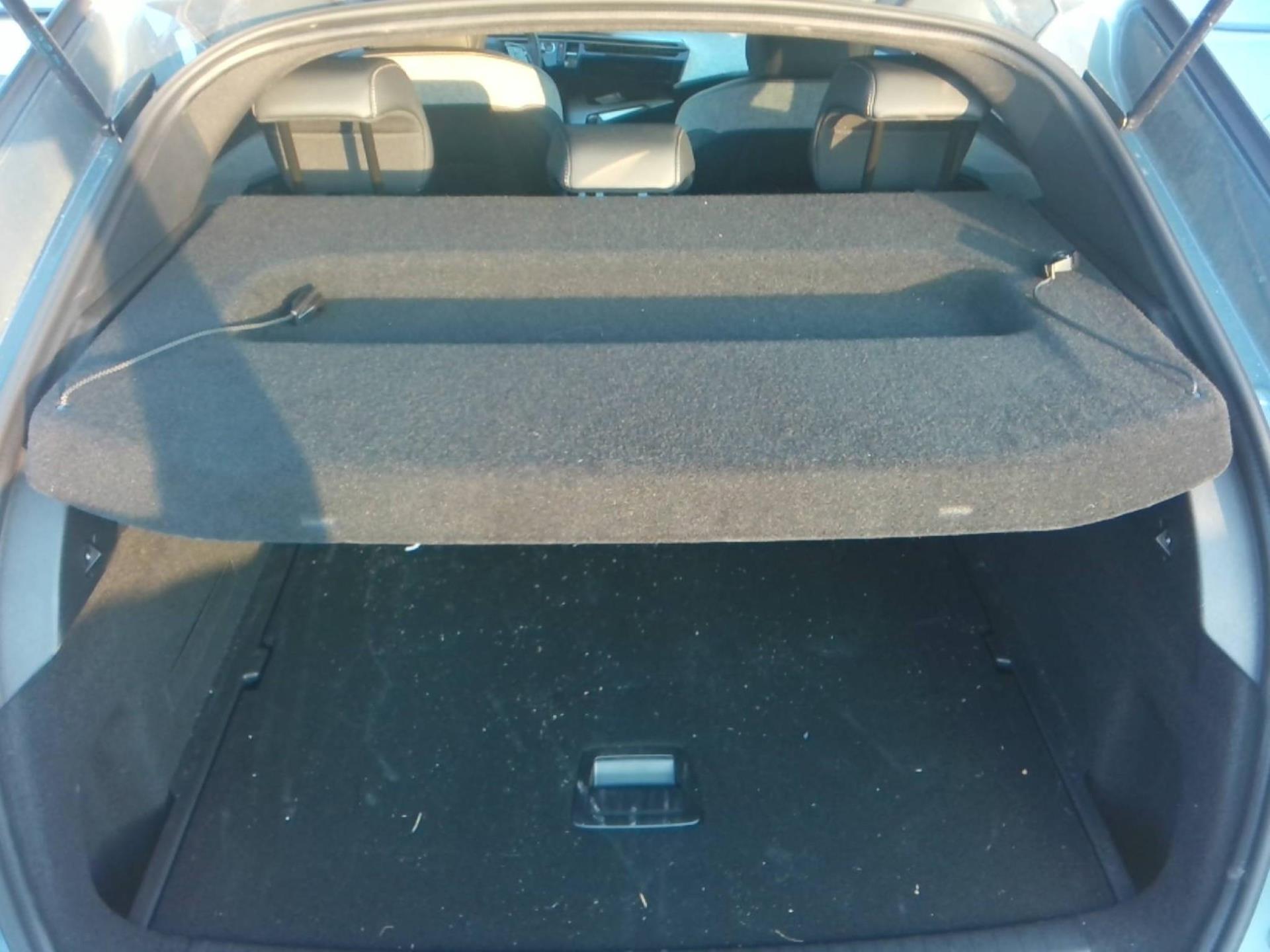 Peugeot 3008 Hybrid 145 e-DCS6 Allure 2025