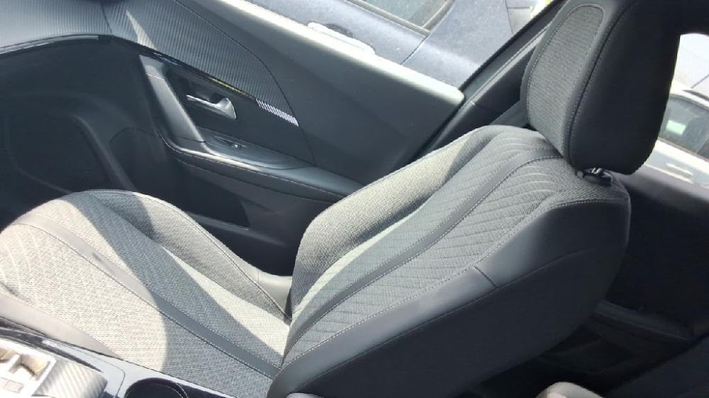 Foto Peugeot 2008 9