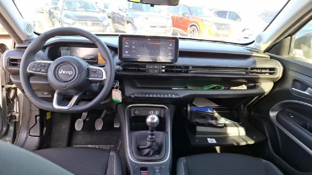 Foto Jeep AVENGER 10