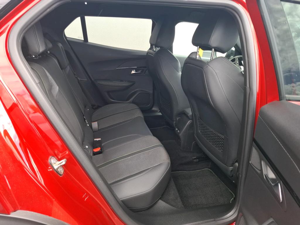 Peugeot 2008 Moteur électrique 136 ch GT Line 2021