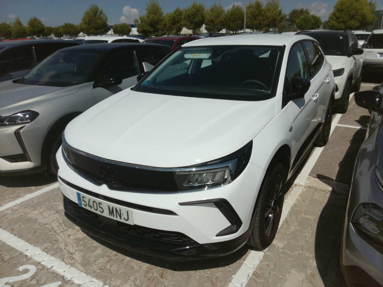 Foto Opel Grandland PHEV 10