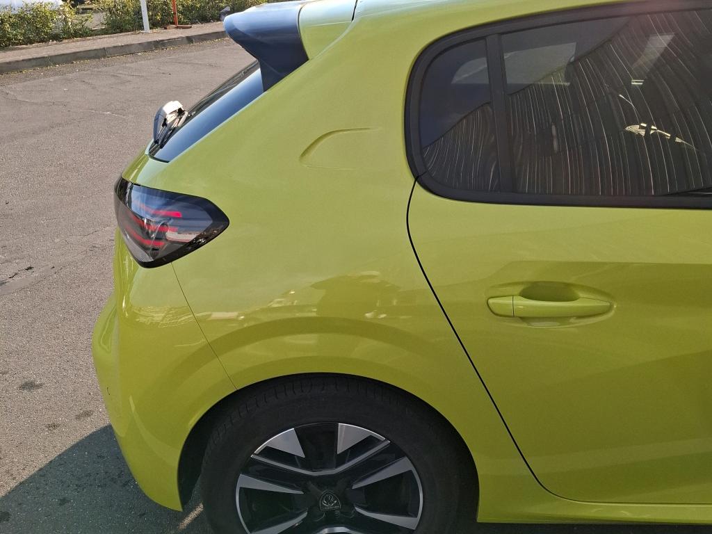 Peugeot 208 Hybrid 100 e-DCS6 Allure 2024