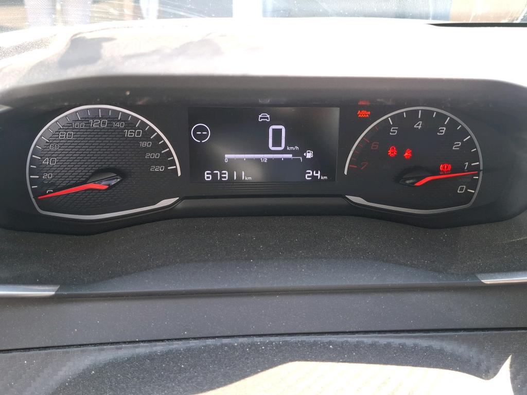 Peugeot 208 BLUEHDI 100 S&S BVM6 PREMIUM PACK 2021
