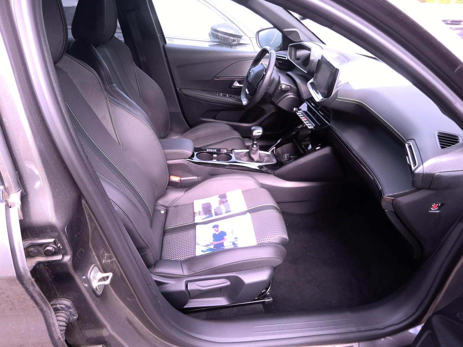 Peugeot 208 PureTech 100 S&S BVM6 GT 2023