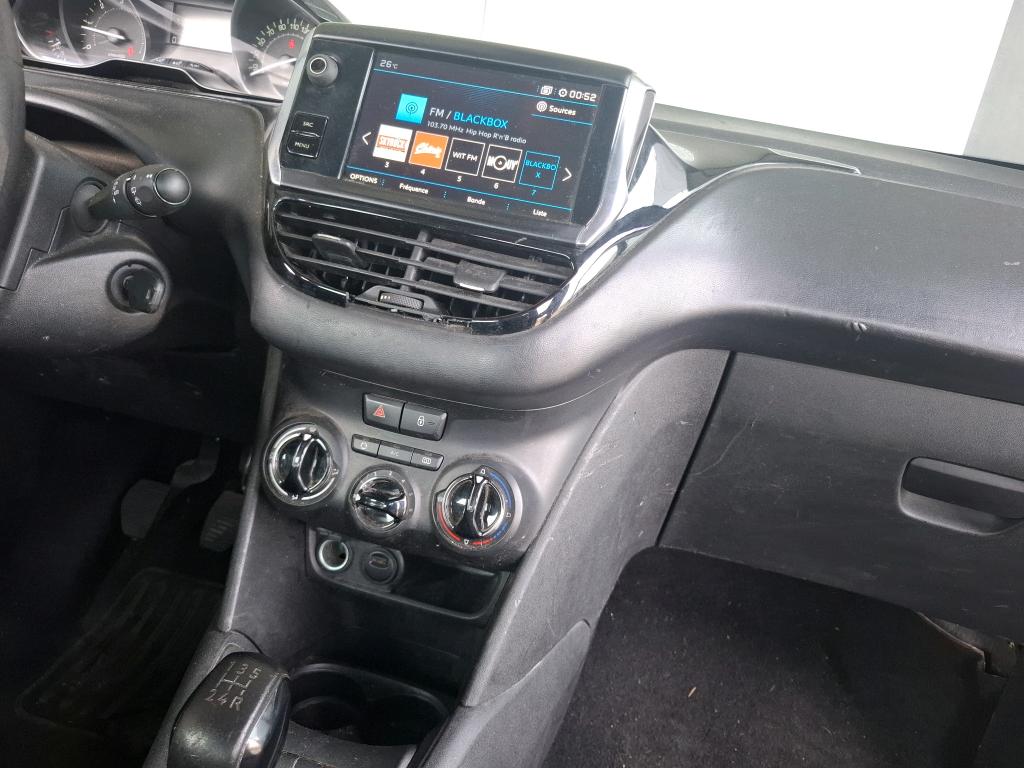 Peugeot 208R Entr
