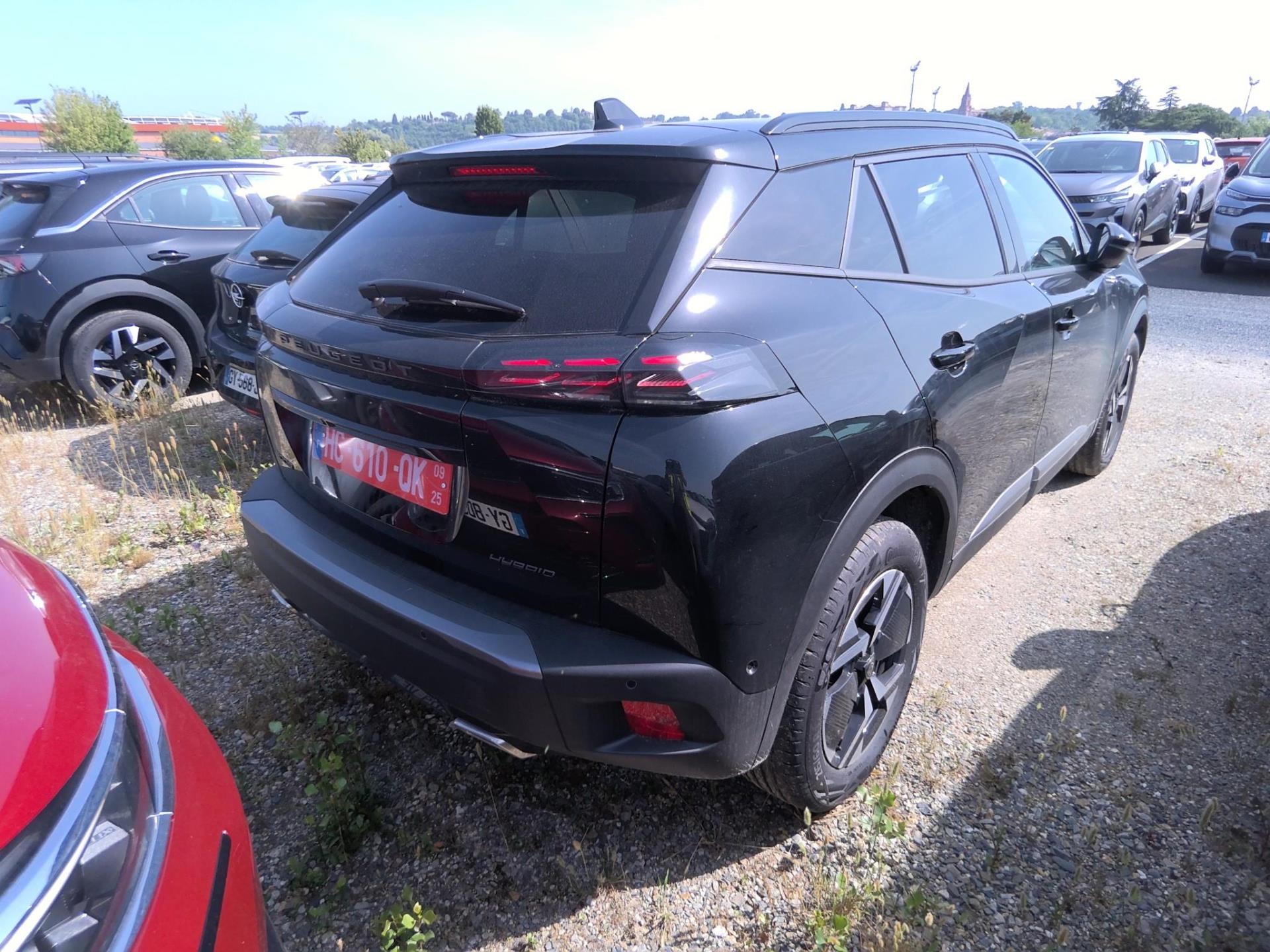 Peugeot 2008 Hybrid 136 e-DCS6 Allure 2025