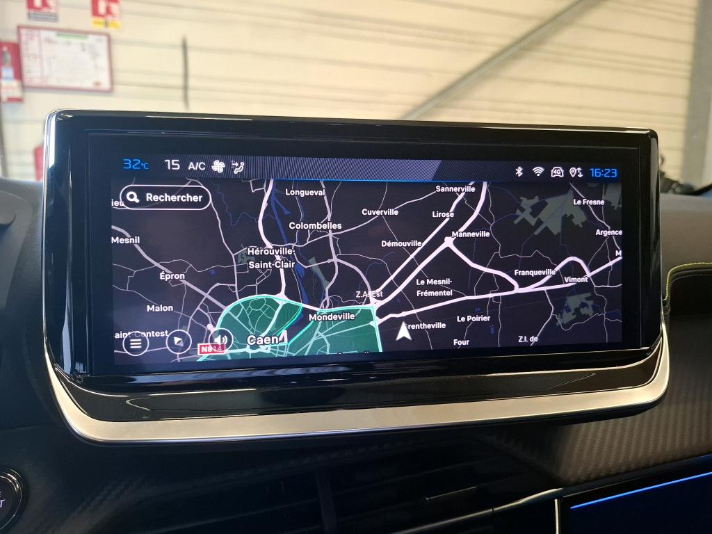 Peugeot 208 Hybrid 136 e-DCS6 GT 2024