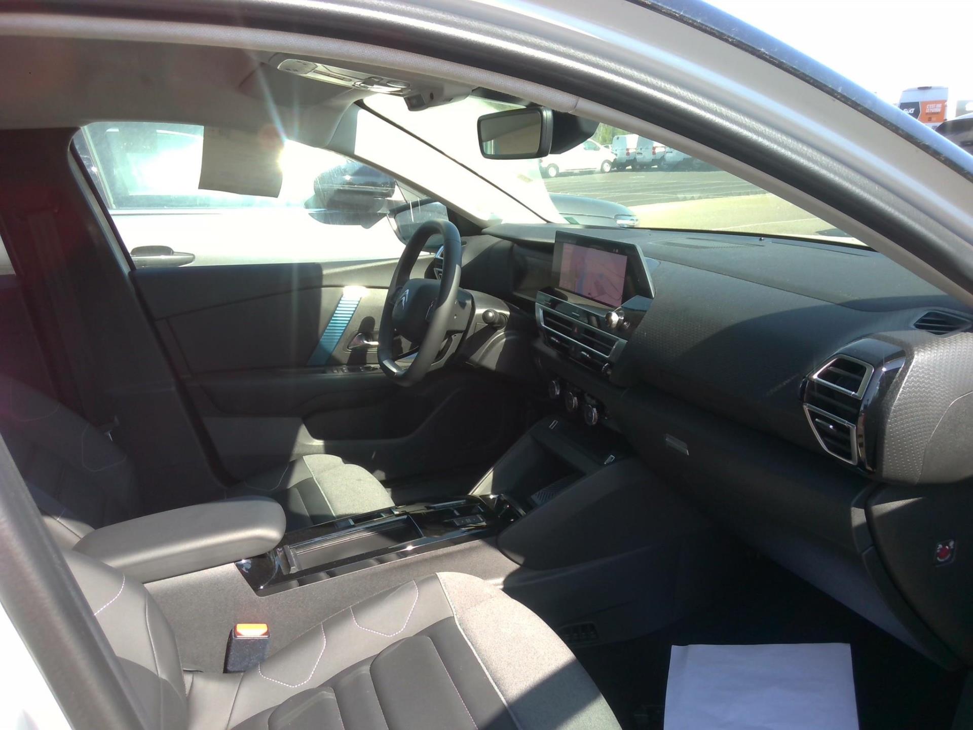 Citroen e-C4 136 ch Automatique Shine 2023