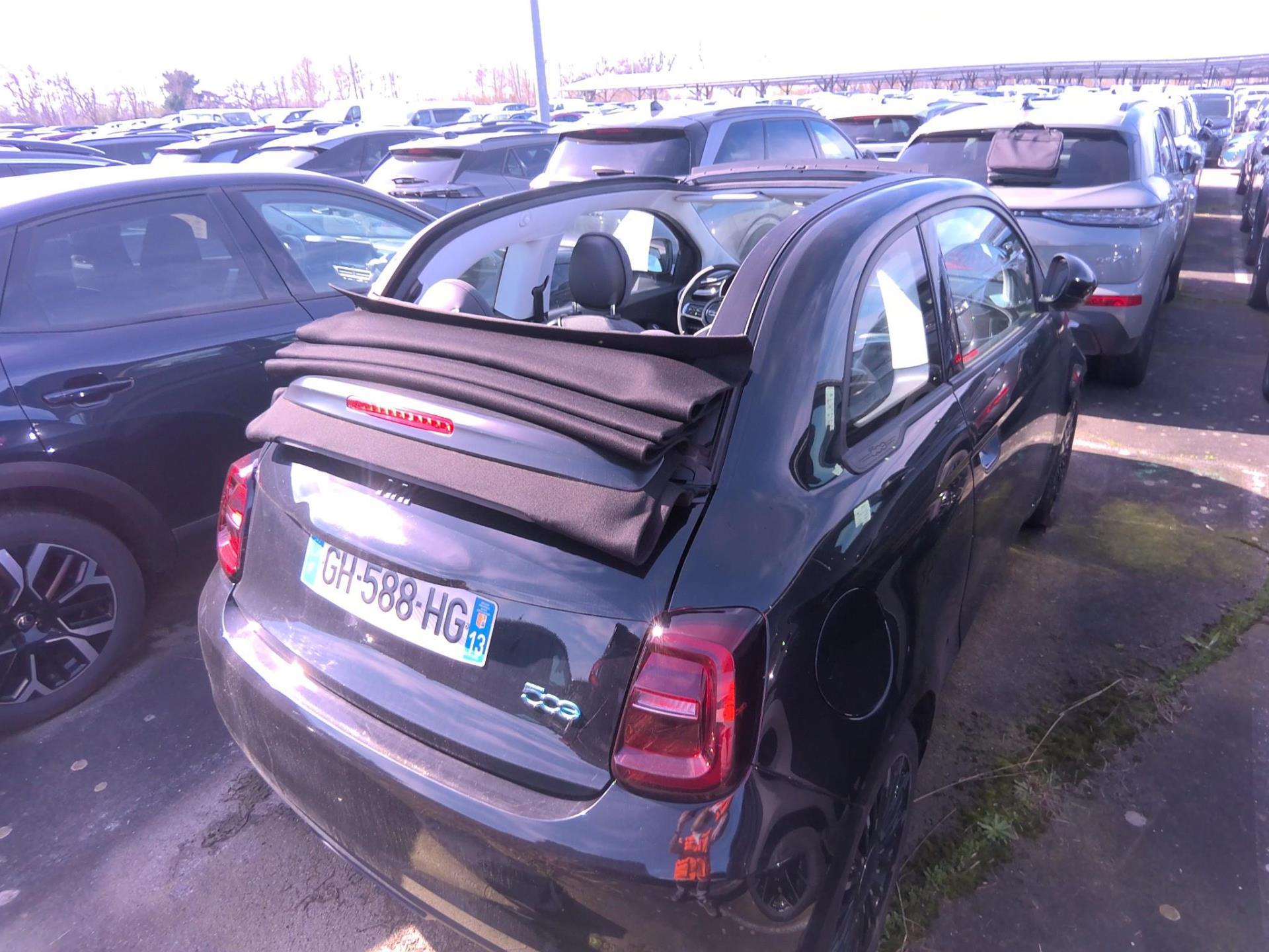 FIAT 500C e 118 ch Icône Plus '2021' 2022