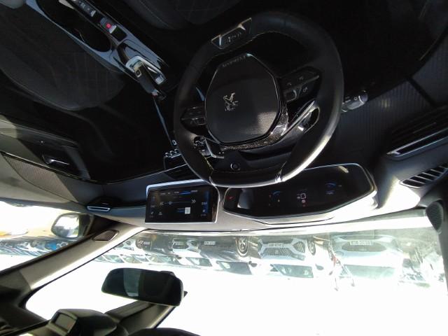 Foto Peugeot 2008 12