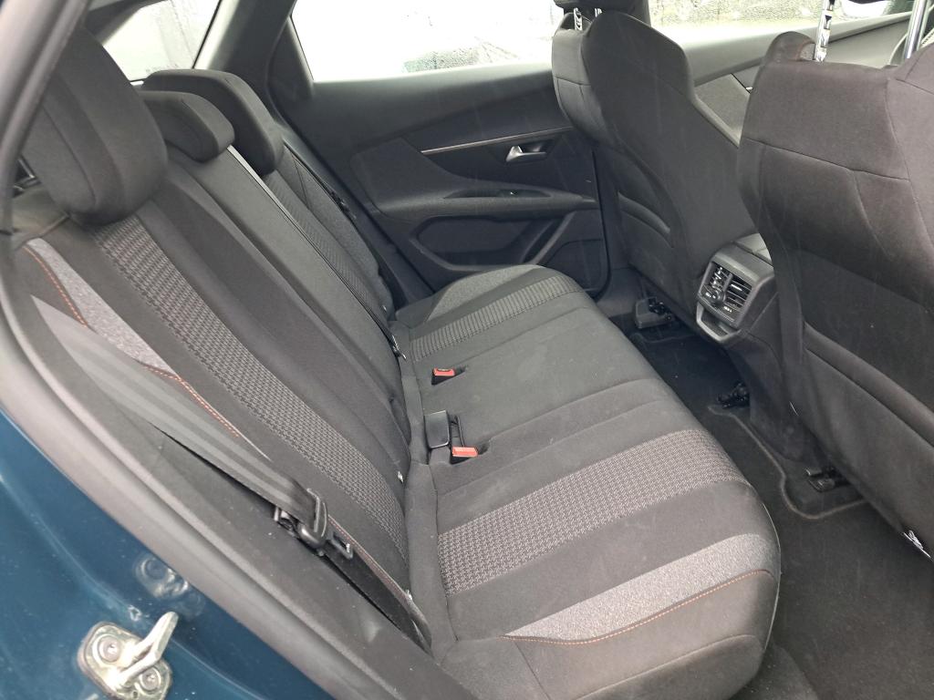 Peugeot 3008 BlueHDi 130ch S&S EAT8 Active Pack 2022