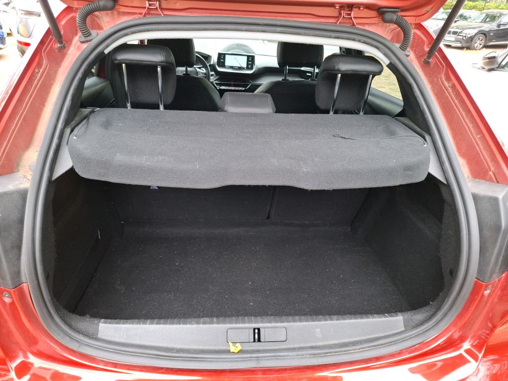 Peugeot 208 PureTech 100 S&S EAT8 Allure Business 2021